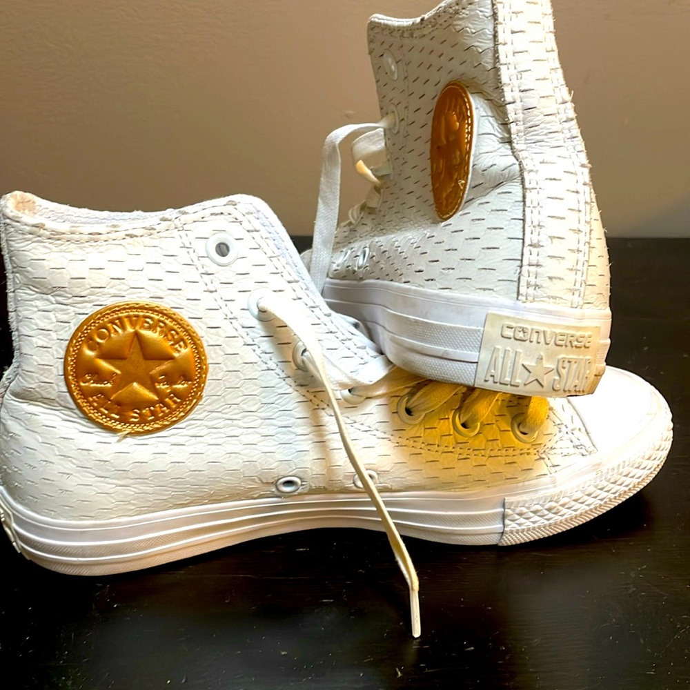 Converse Chuck Taylor All White Hi Top Size 8